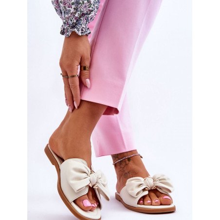 Şlapi model 178341 Step in style