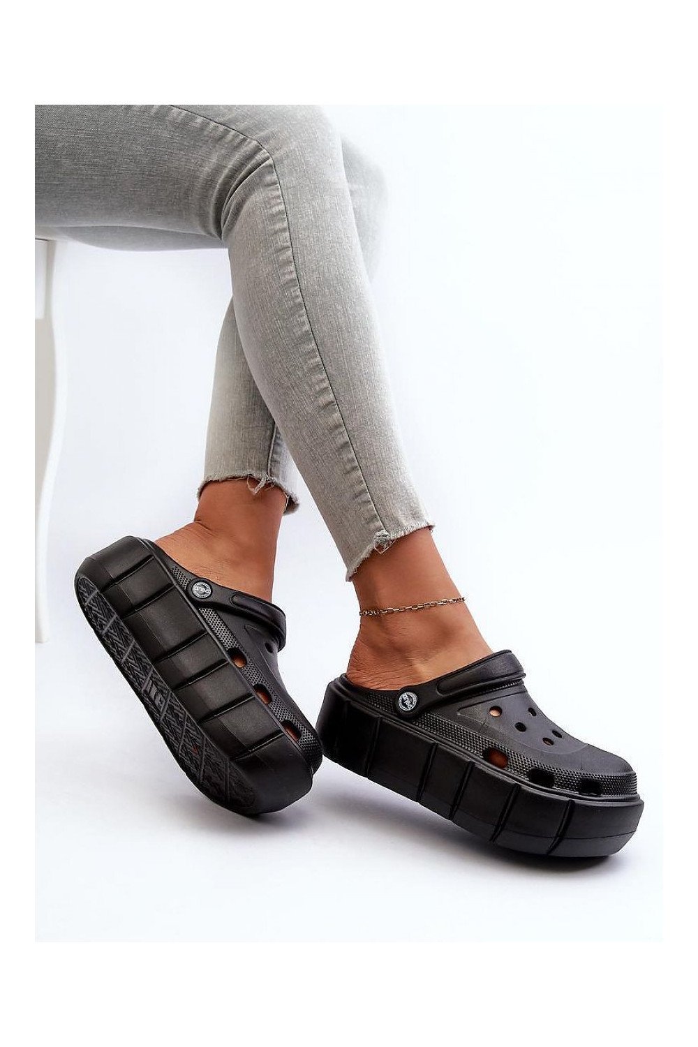 Şlapi model 197243 Step in style