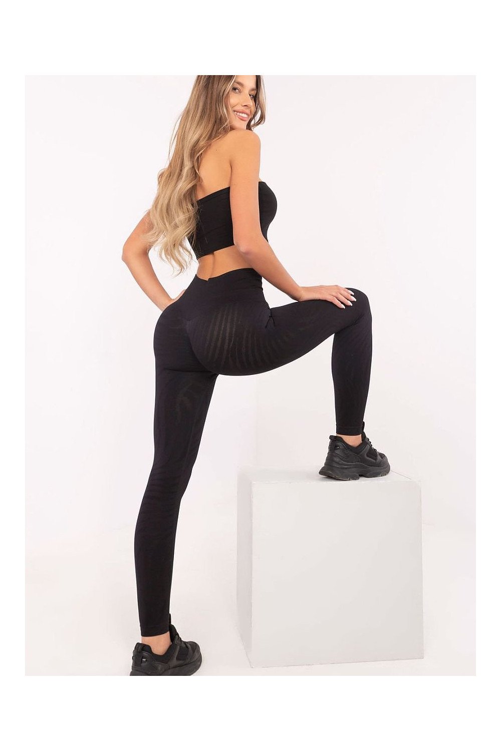 Legginşi model 204139 NM