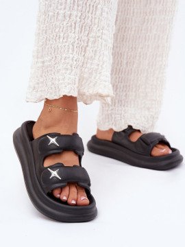 Şlapi model 215687 Step in style